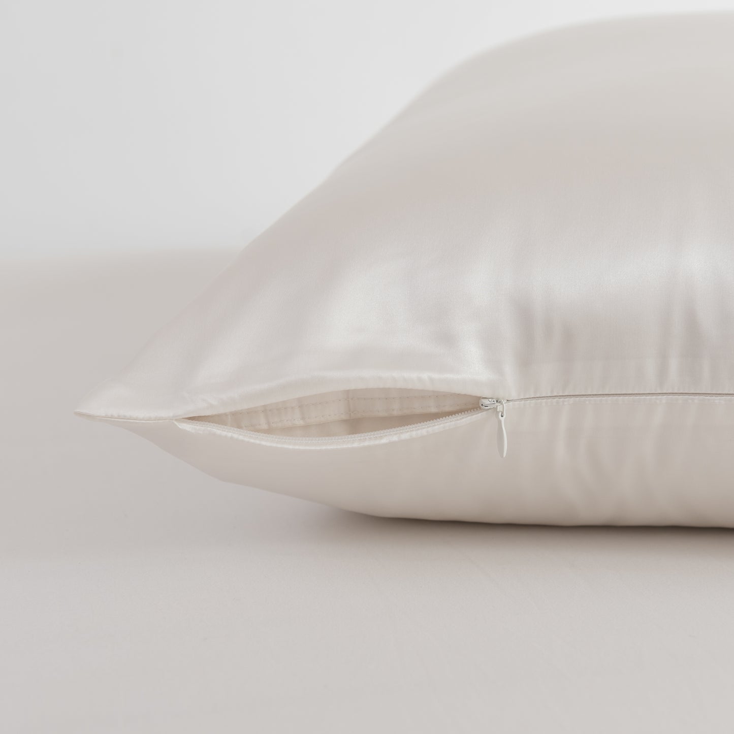 Luxury Silk Pillowcase - 100% Pure 22 Momme Mulberry Silk